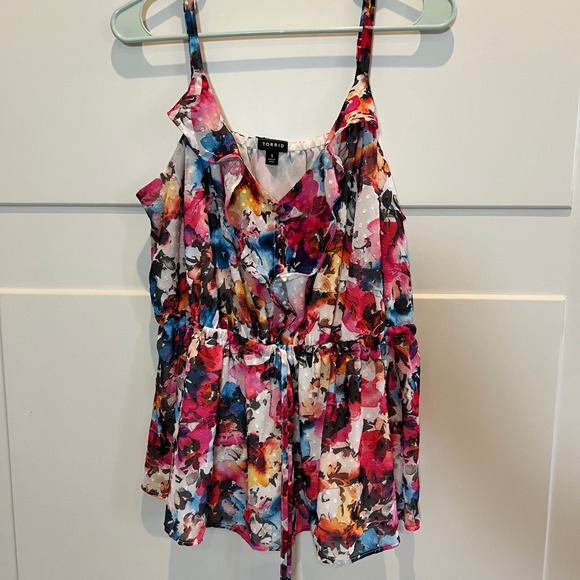 Torrid Floral Print Cold Shoulder Ruffle Tie Waist Tank Top Womens Size 1 14/16 - Picture 1 of 6